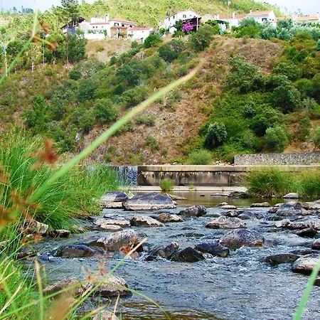 Holiday home A Casa Da Lena Foz do Cobrao